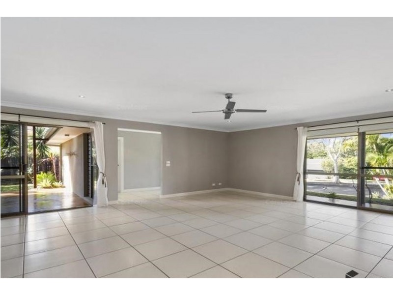 20 Ashford Road, Helensvale QLD 4212