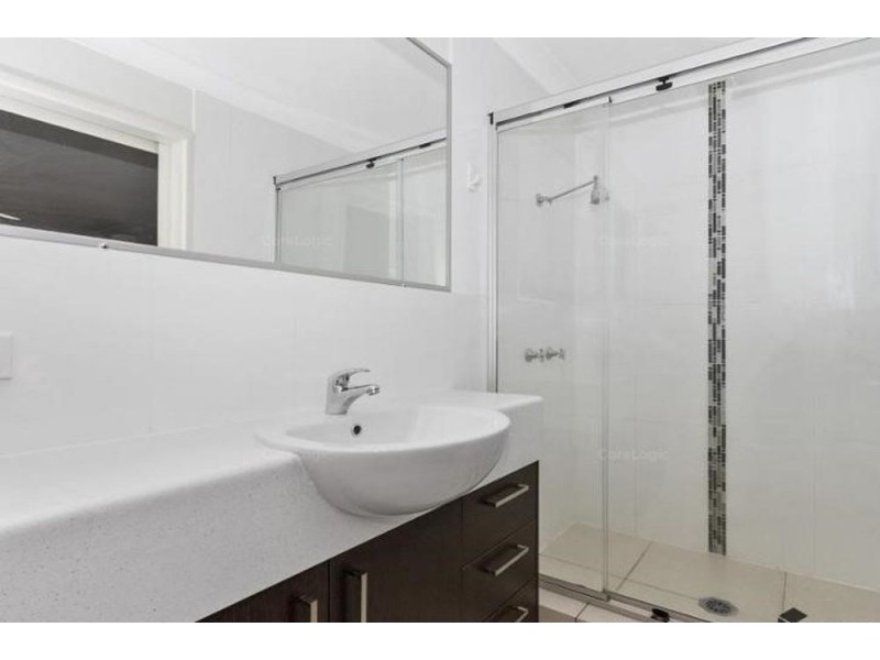 20 Ashford Road, Helensvale QLD 4212