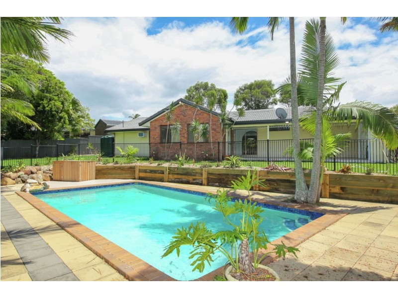 21 Burgundy Court, Highland Park QLD 4211