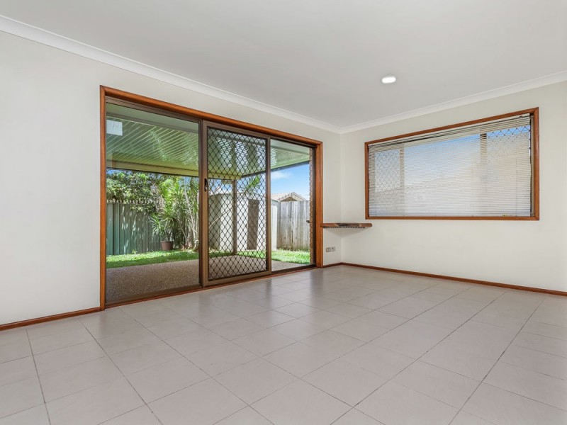 3 Emmet Street, Daisy Hill QLD 4127