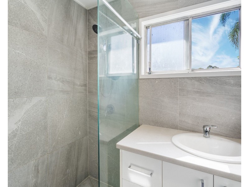 5 Hibiscus Street, Kingston QLD 4114