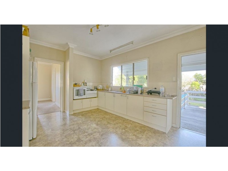 15 Hammersmith Street, Coopers Plains QLD 4108