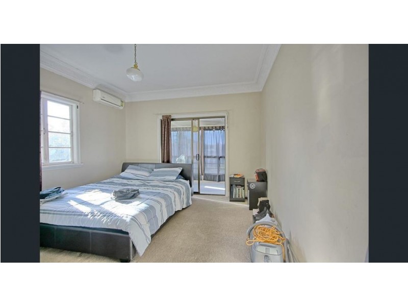 15 Hammersmith Street, Coopers Plains QLD 4108