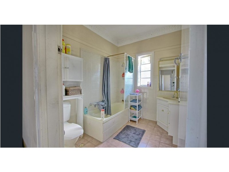 15 Hammersmith Street, Coopers Plains QLD 4108