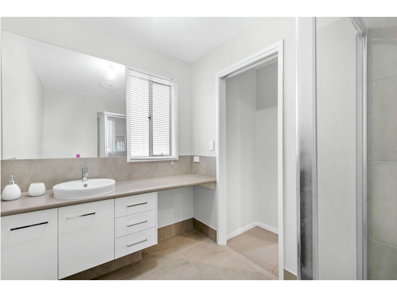 65 Wimmera Crescent, Upper Coomera QLD 4209