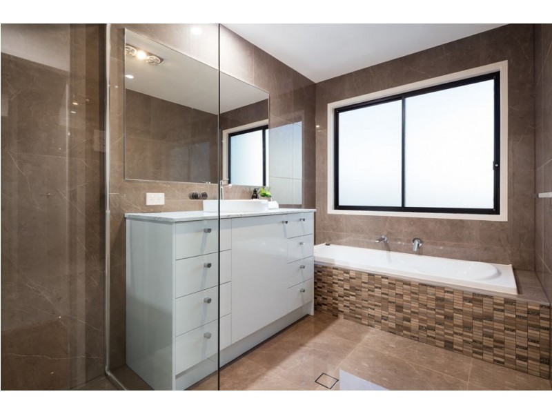 33a Yarabah Crescent, Shailer Park QLD 4128