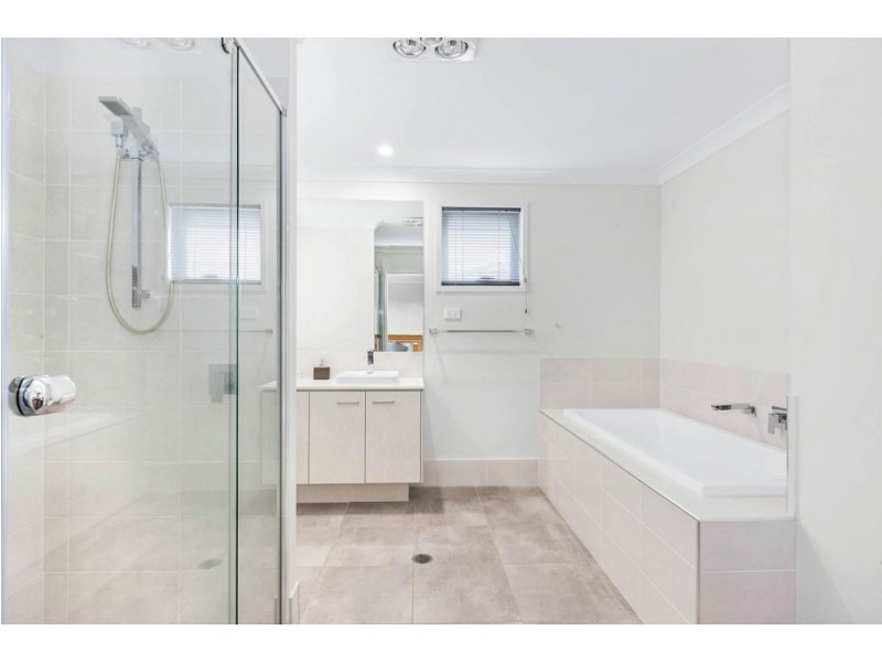 35 Cockatoo Place, Rochedale QLD 4123