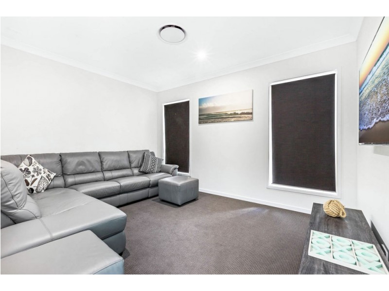 35 Cockatoo Place, Rochedale QLD 4123