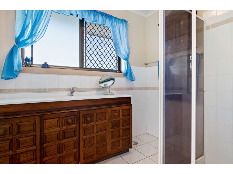 5 Tuff Court, Shailer Park QLD 4128