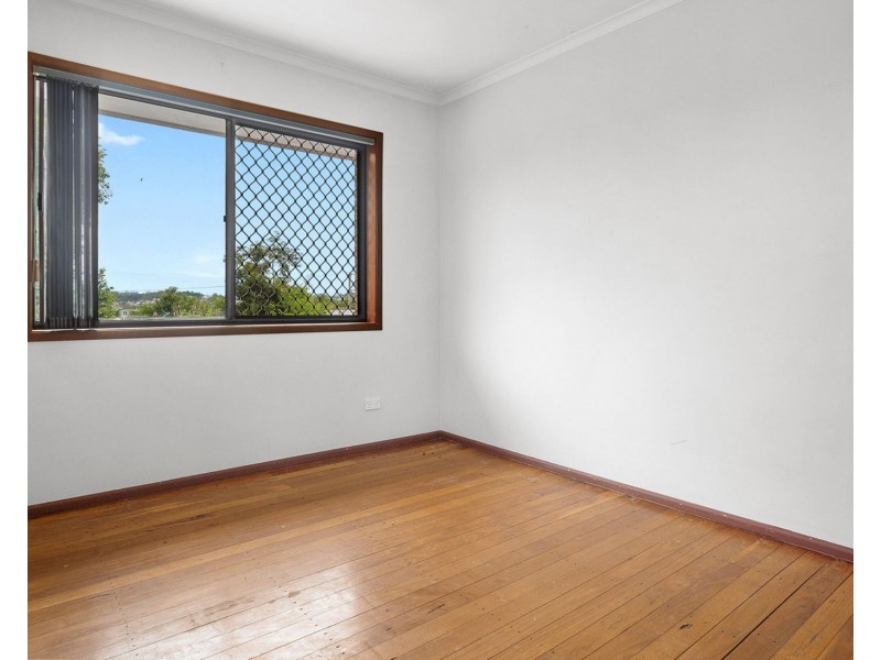 14 Lauretta Avenue, Springwood QLD 4127