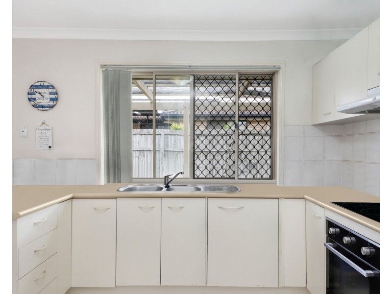 92 Golden Avenue, Calamvale QLD 4116
