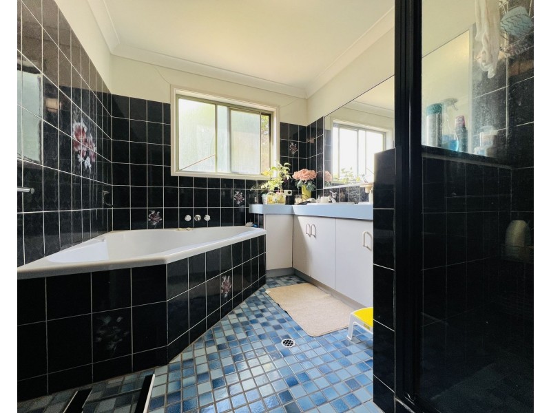 112 Collingwood Drive, Collingwood Park QLD 4301