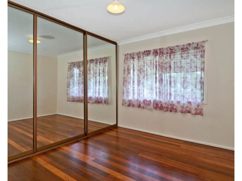 8 Poppy Street, Kingston QLD 4114