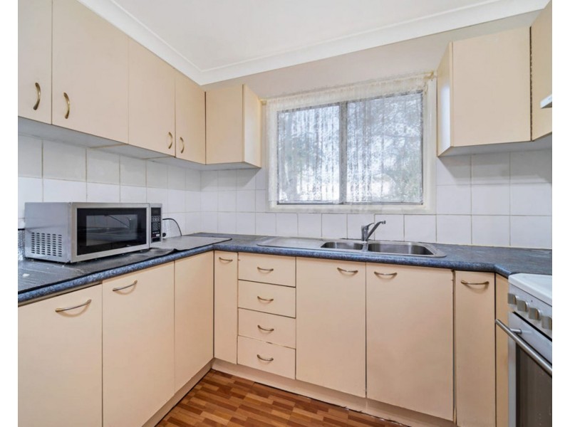 8 Poppy Street, Kingston QLD 4114