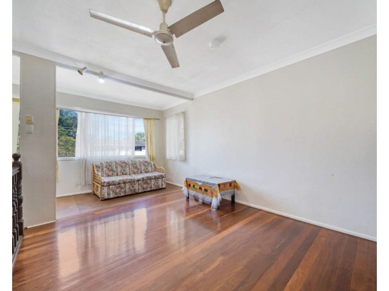 8 Poppy Street, Kingston QLD 4114