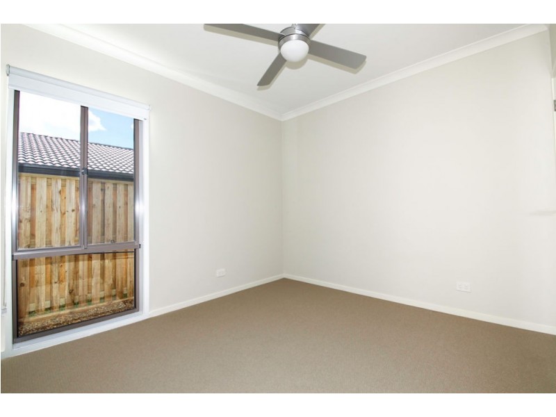 12 Lindeman Circuit, Pimpama QLD 4209
