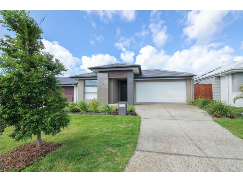 12 Lindeman Circuit, Pimpama QLD 4209
