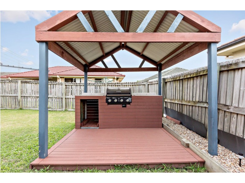 5 Stockwellia Street, Meadowbrook QLD 4131