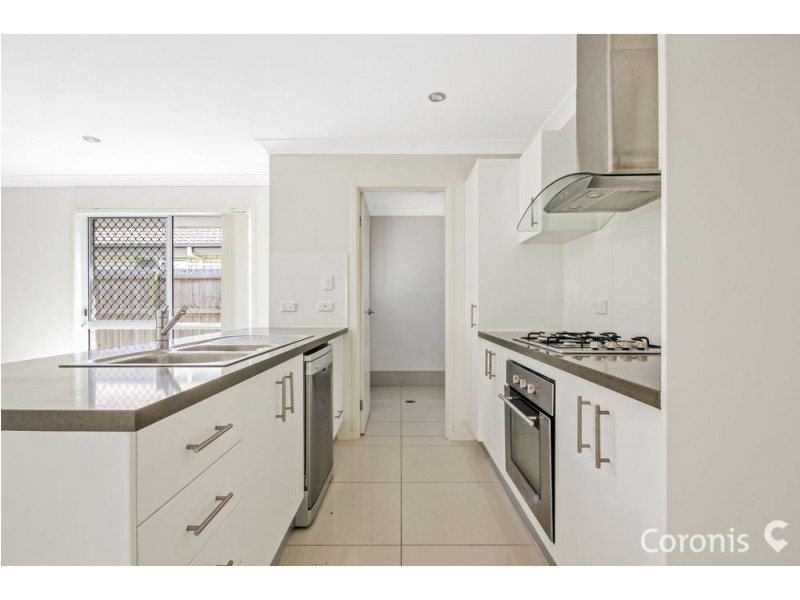 5 Frankland Avenue, Waterford QLD 4133