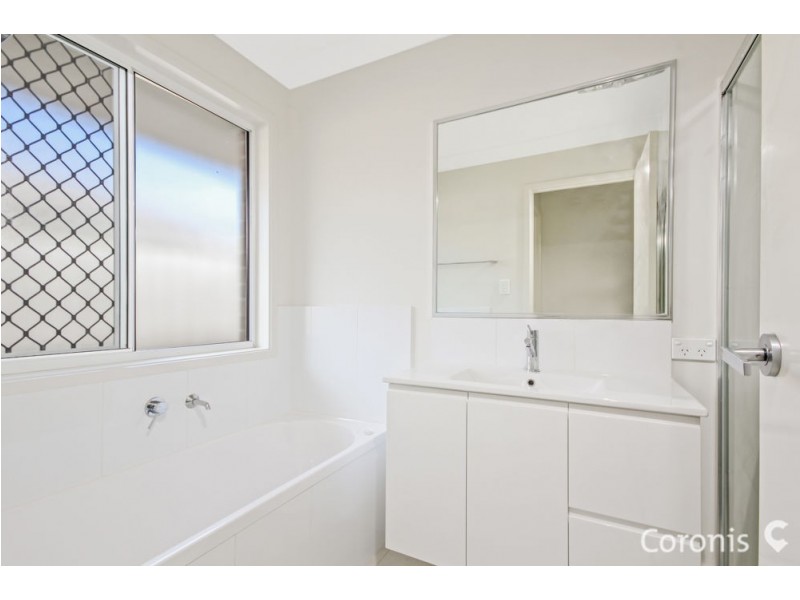 5 Frankland Avenue, Waterford QLD 4133