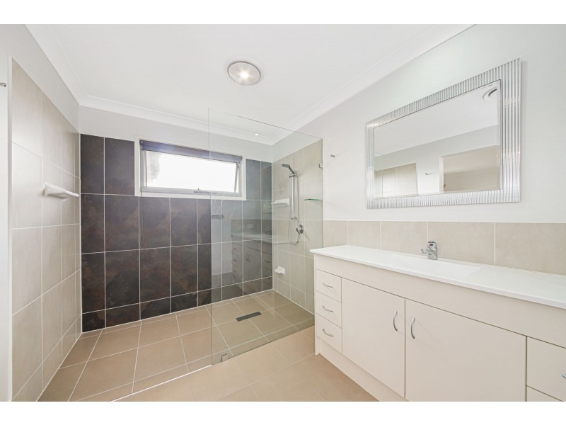 80 John Markwell Parade, Daisy Hill QLD 4127