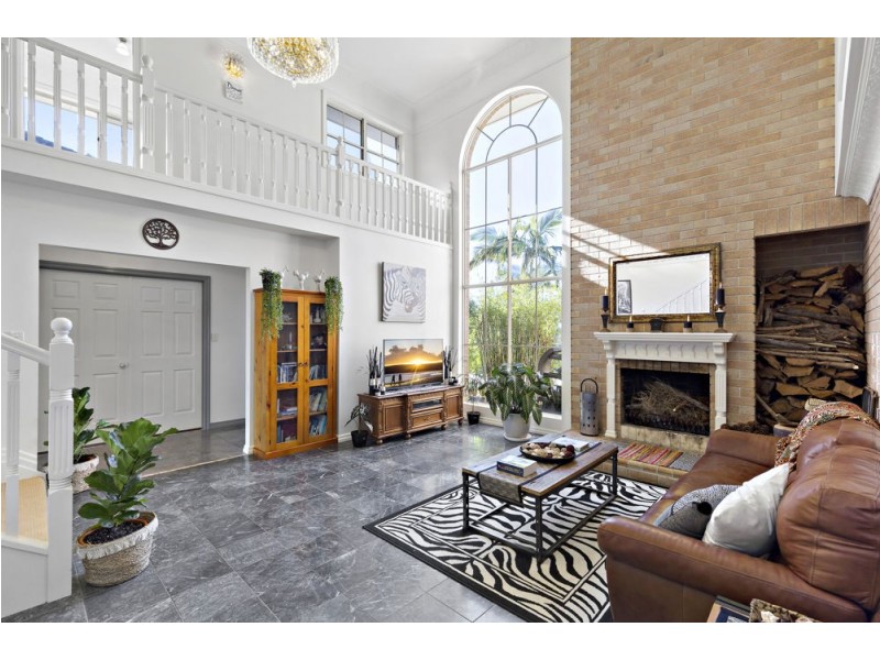 221 Springwood Road, Springwood QLD 4127