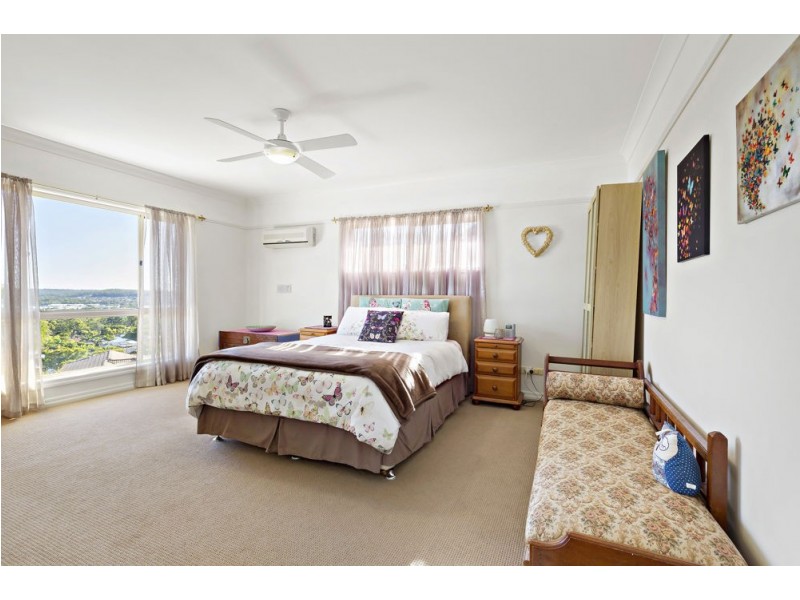 221 Springwood Road, Springwood QLD 4127