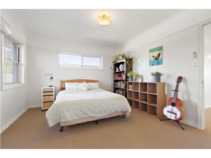 221 Springwood Road, Springwood QLD 4127