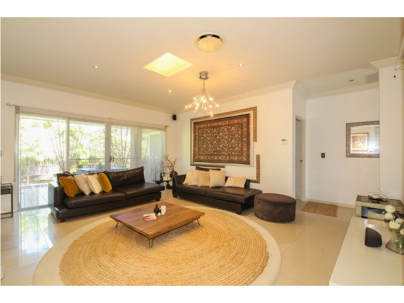 20 Rainbow Circuit, Coomera Waters QLD 4209