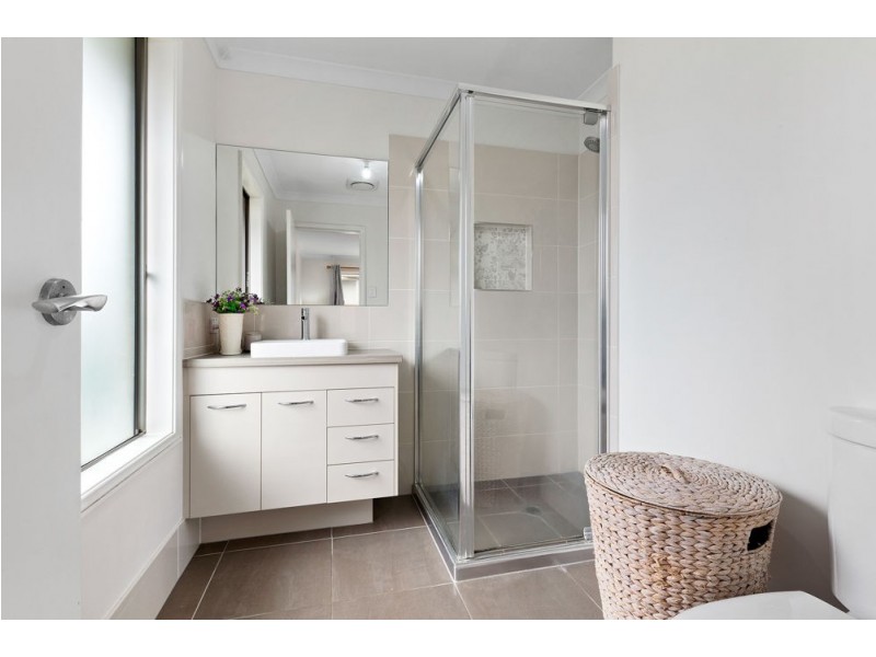 13 Greenshank Drive, Bahrs Scrub QLD 4207