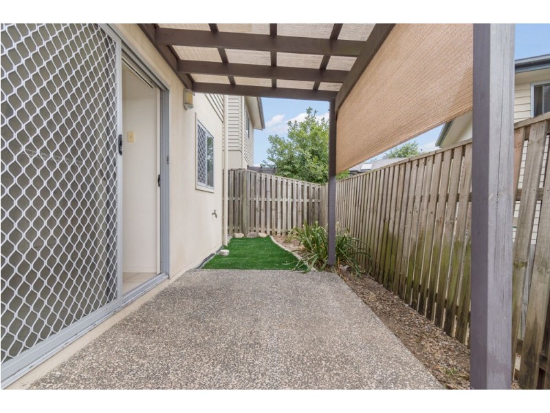 15/266 Henty Drive, Redbank Plains QLD 4301