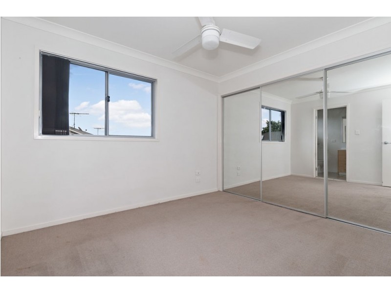 15/266 Henty Drive, Redbank Plains QLD 4301