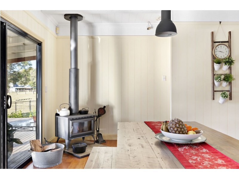 34 Burows Road, Alberton QLD 4207