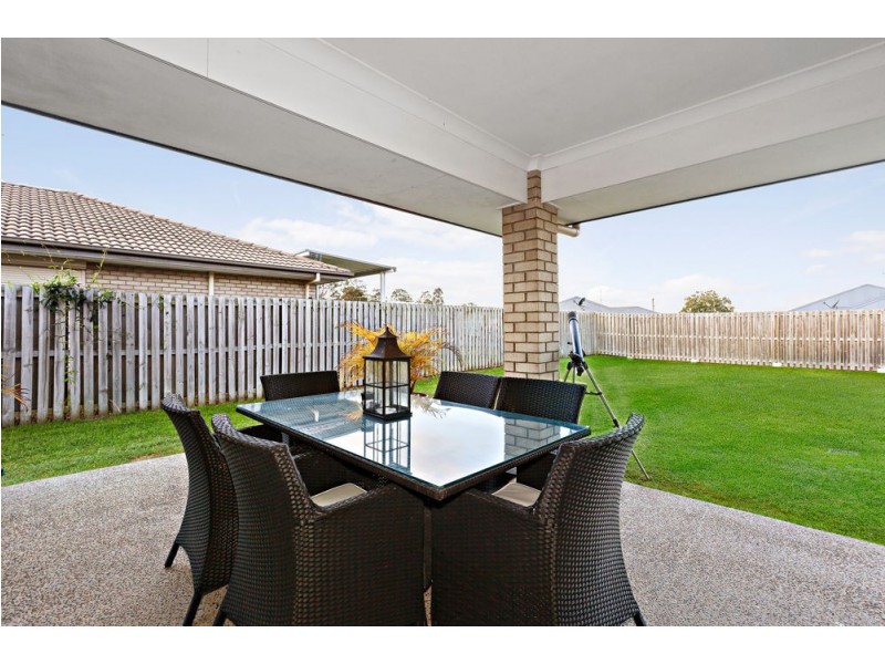 5 Sunridge Circuit, Bahrs Scrub QLD 4207