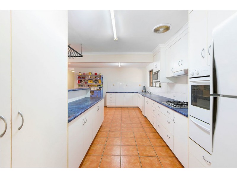8 Jillian Court, Springwood QLD 4127