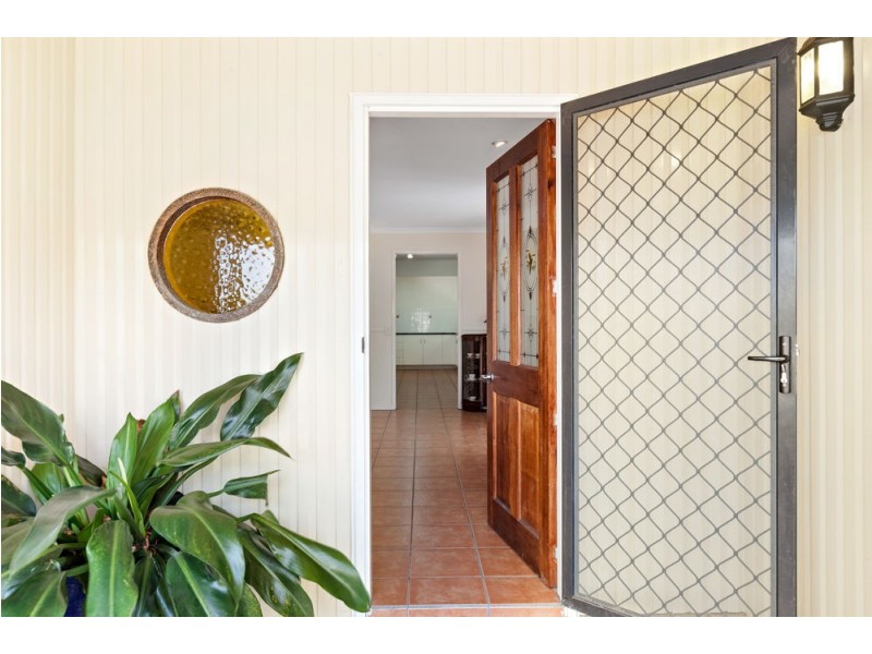 8 Jillian Court, Springwood QLD 4127
