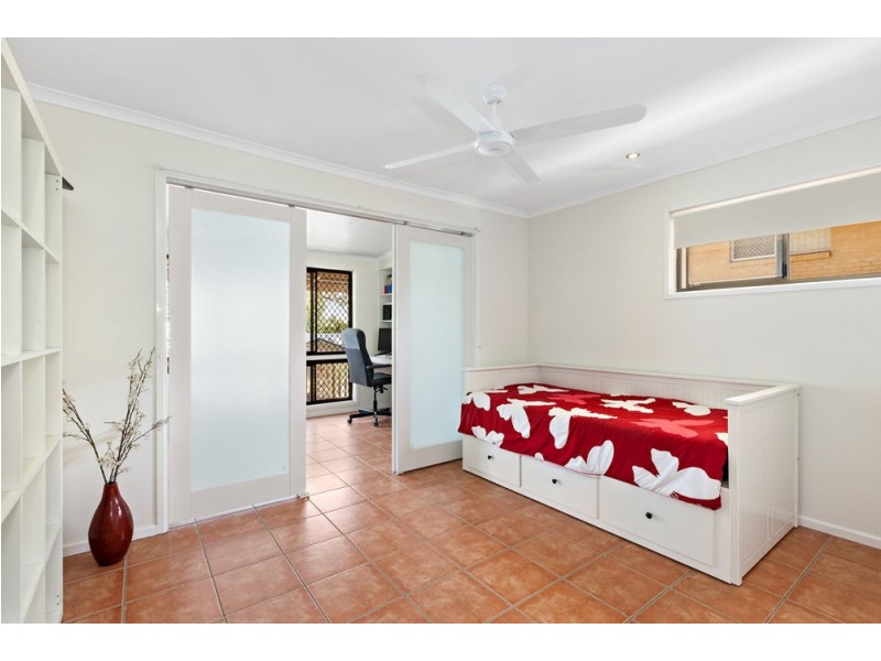 8 Jillian Court, Springwood QLD 4127