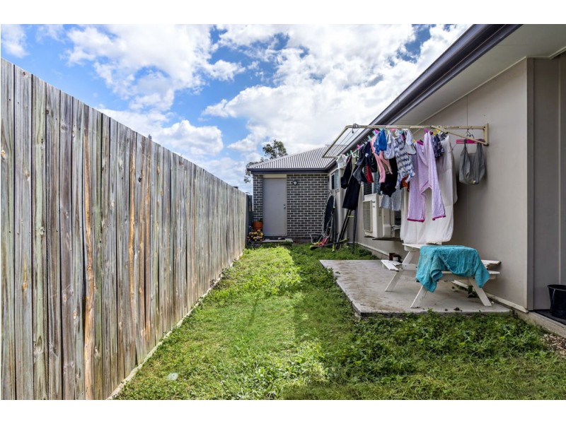 20 Ravensbourne Circuit, Waterford QLD 4133