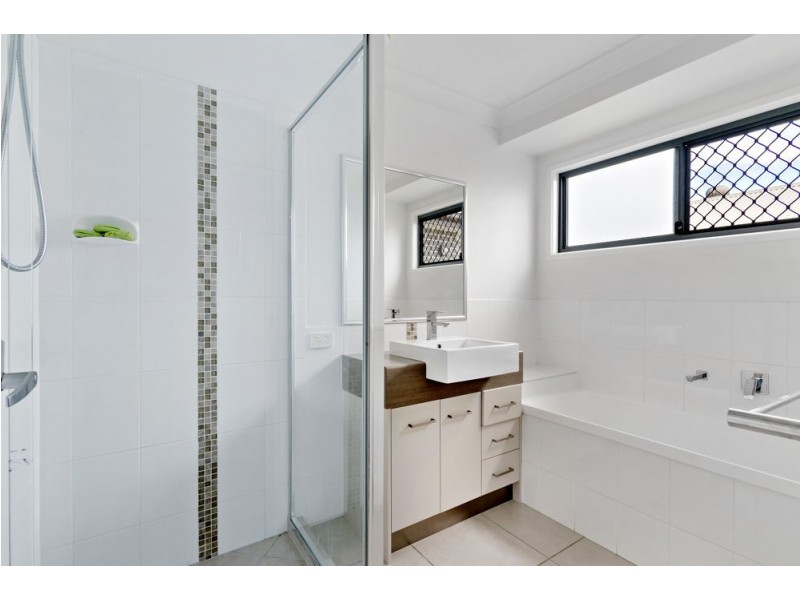 20 Ravensbourne Circuit, Waterford QLD 4133