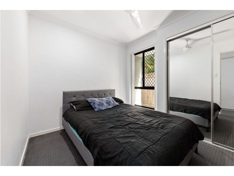 27 Ravensbourne Circuit, Waterford QLD 4133