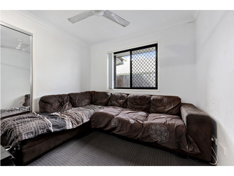 27 Ravensbourne Circuit, Waterford QLD 4133