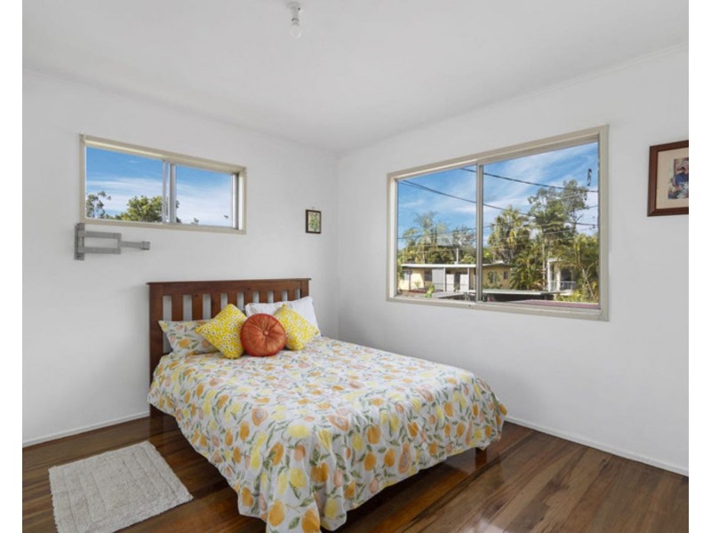 34 Maple Street, Kingston QLD 4114