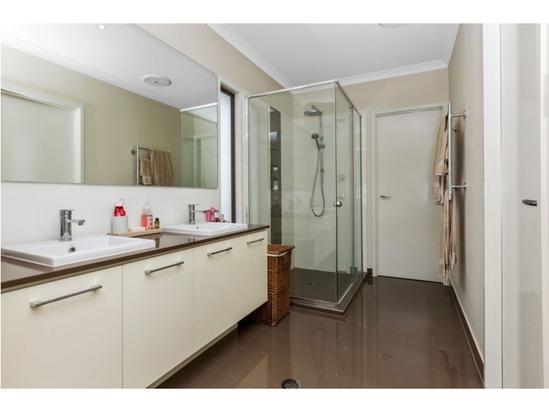 2 Daniels Lane, Yarrabilba QLD 4207