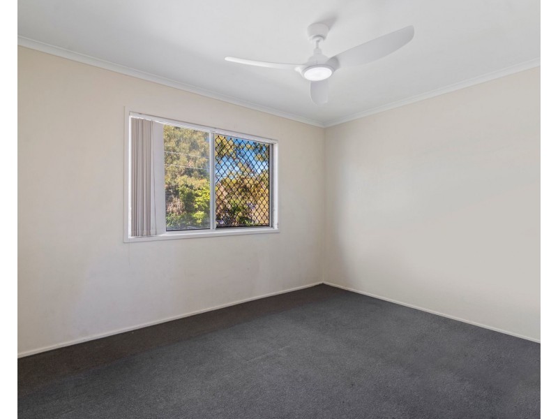 33 Bellatrix Drive, Kingston QLD 4114