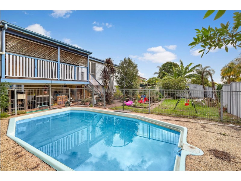 6 Redwood Street, Kingston QLD 4114