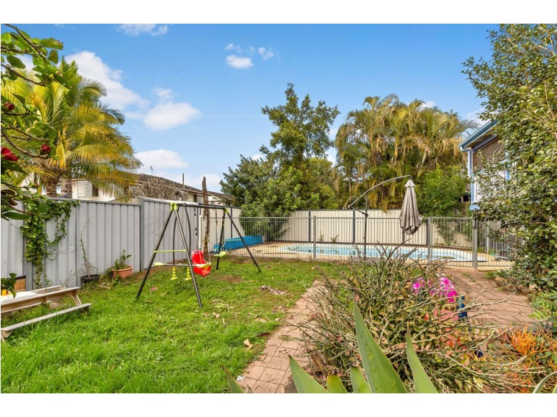 6 Redwood Street, Kingston QLD 4114