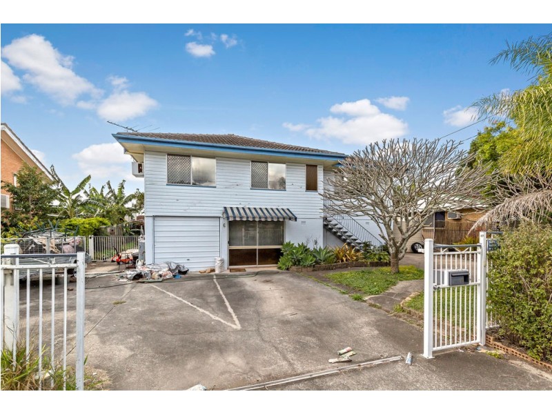 6 Redwood Street, Kingston QLD 4114