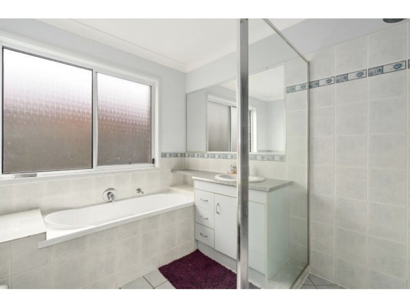 68 Lake Manchester Street, Logan Reserve QLD 4133