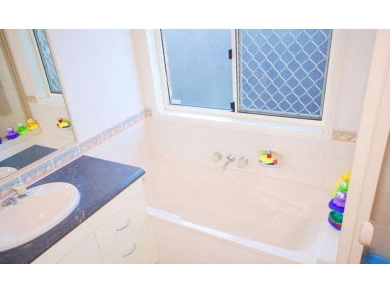 78 Lindfield St, Parkinson QLD 4115