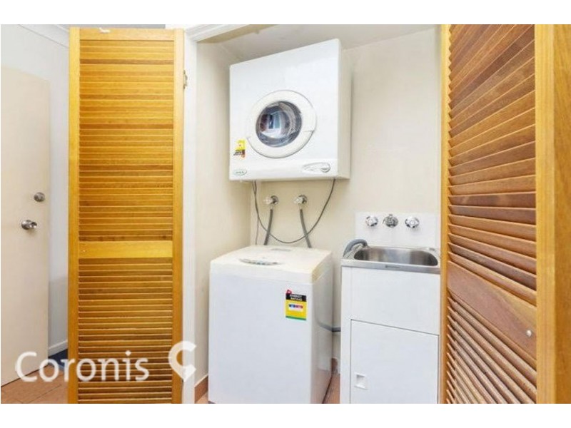 1/14 Spendelove Avenue, Southport QLD 4215